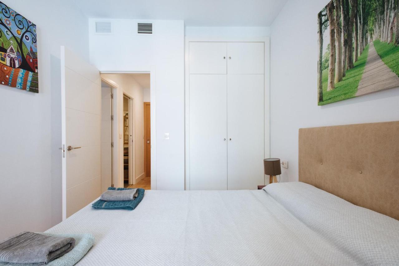 Apartamento estelar con piscina y garaje nervión Apartamento Sevilha Exterior foto