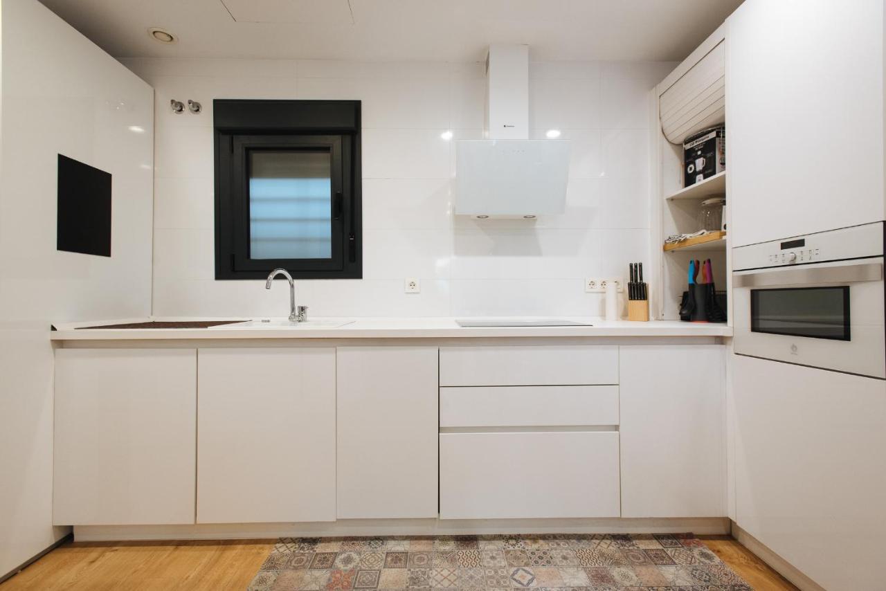 Apartamento estelar con piscina y garaje nervión Apartamento Sevilha Exterior foto