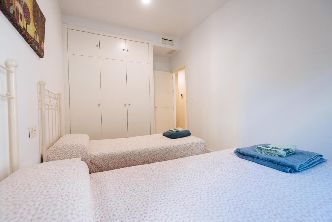 Apartamento estelar con piscina y garaje nervión Apartamento Sevilha Exterior foto