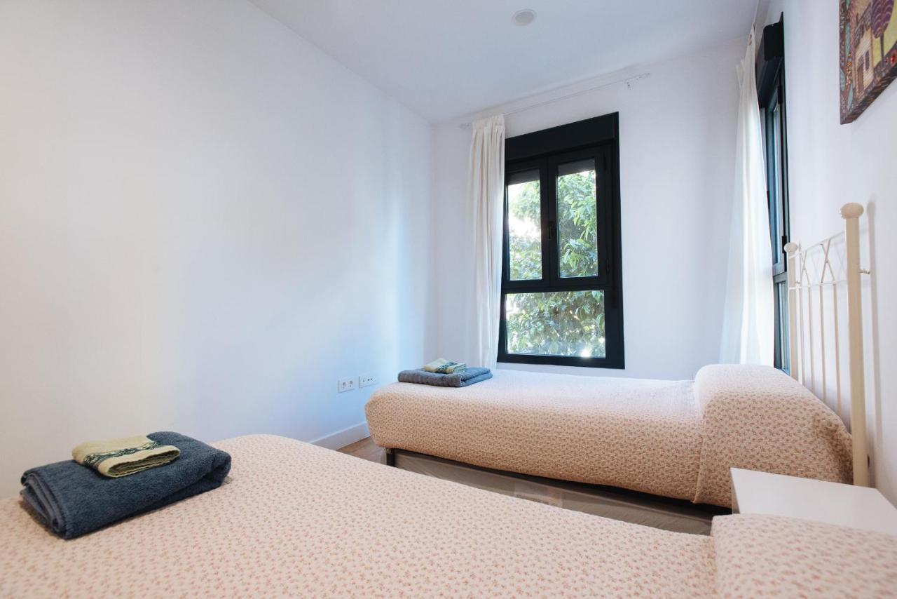 Apartamento estelar con piscina y garaje nervión Apartamento Sevilha Exterior foto