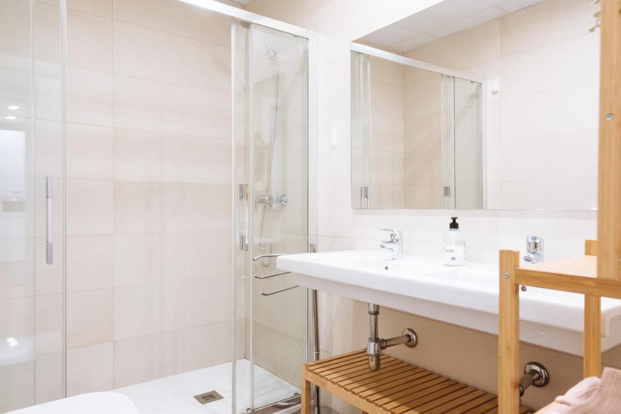 Apartamento estelar con piscina y garaje nervión Apartamento Sevilha Exterior foto