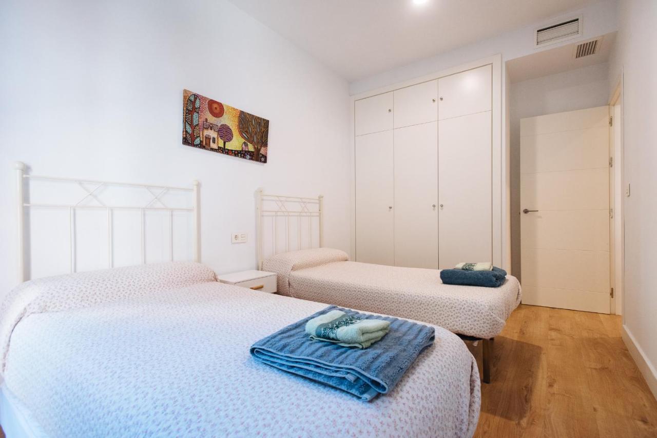 Apartamento estelar con piscina y garaje nervión Apartamento Sevilha Exterior foto