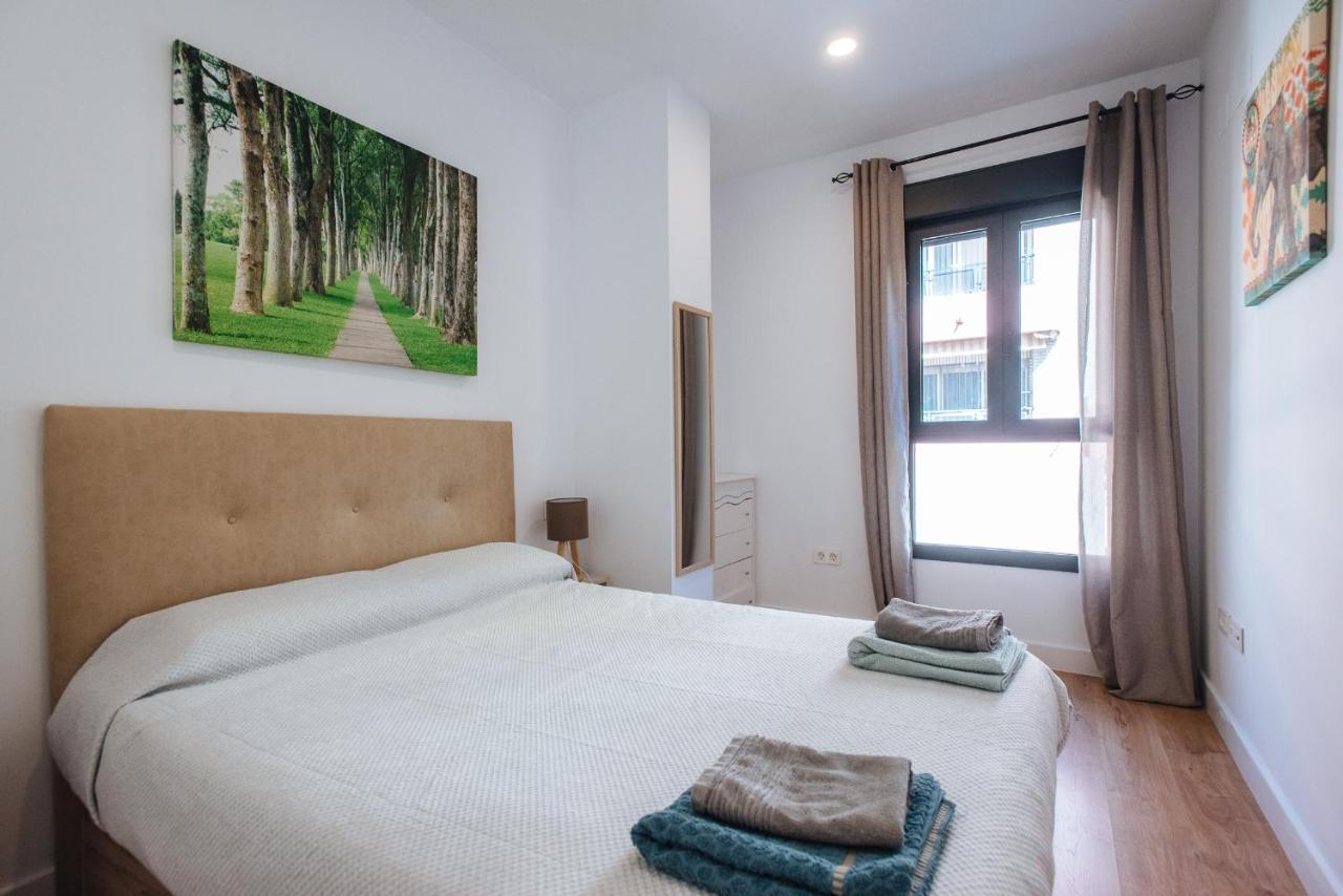 Apartamento estelar con piscina y garaje nervión Apartamento Sevilha Exterior foto